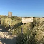 بيت للعطل Salt Life Beachhouse نوردفيك
