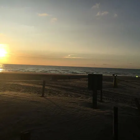 Salt Life Beachhouse בית נופש