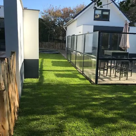 Salt Life Beachhouse 펜션 노르트베이크